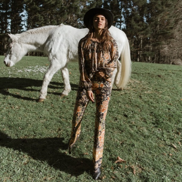 SOLD ♥️ Spell ♥️ Mystic Bells - Picture 2 of 9